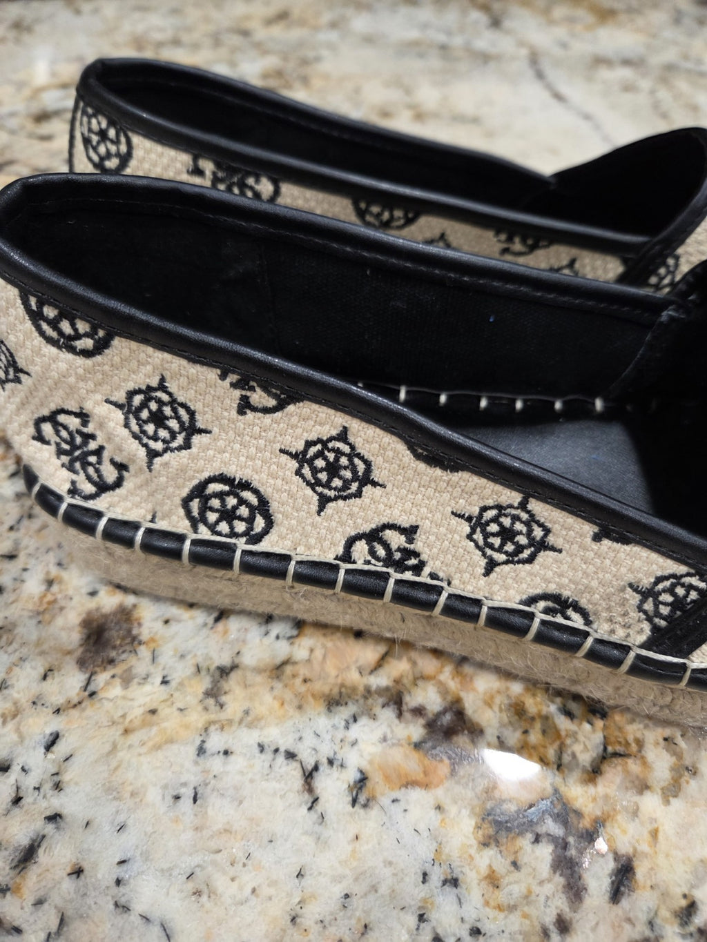 GUESS Joelya Espadrille Slip-ons Women's Size 10 NWOB2