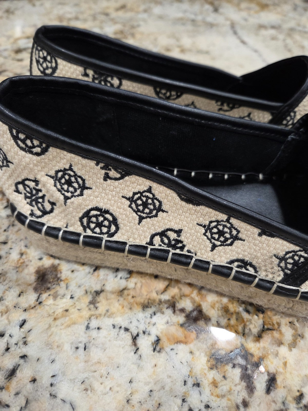 GUESS Joelya Espadrille Slip-ons Women's Size 10 NWOB2