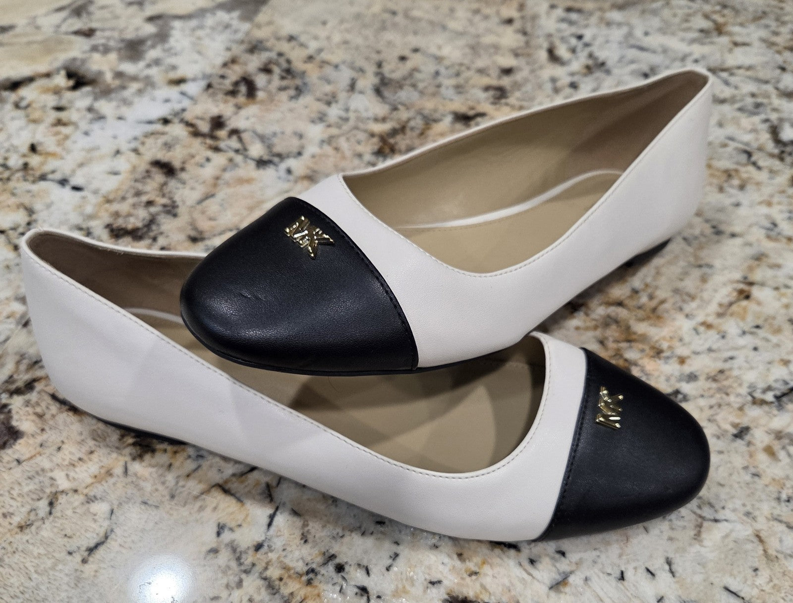 Michael Kors Rebecca Flats Wht/Blk Women's Size 8 NWT1
