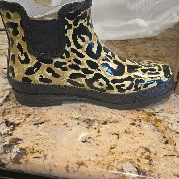 NWB Journee Collection Leopard Print Women's Rain Boots Size 100