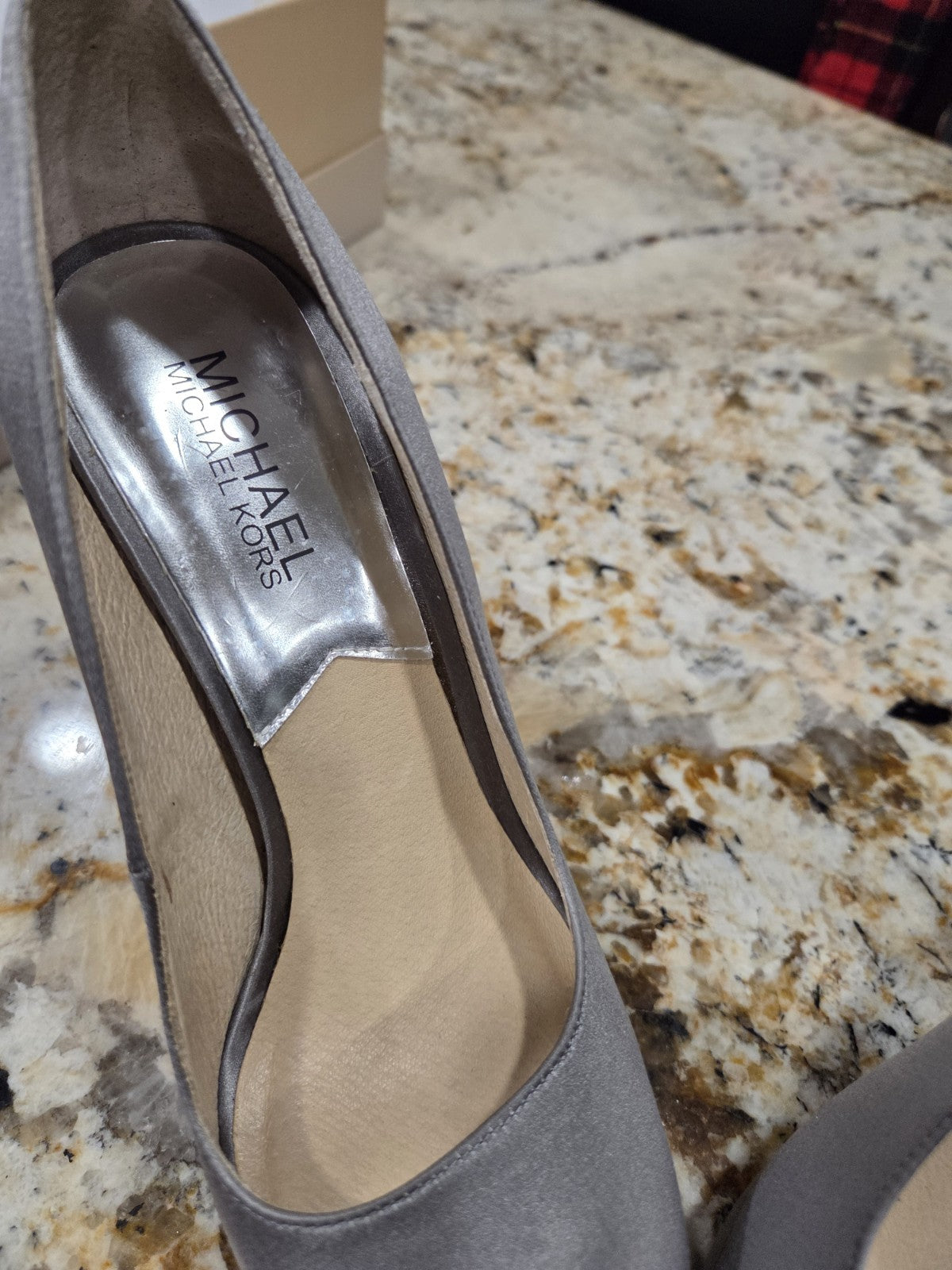 Michael Kors Nadia Party Silver Glitter Platform Pumps Size 8.52