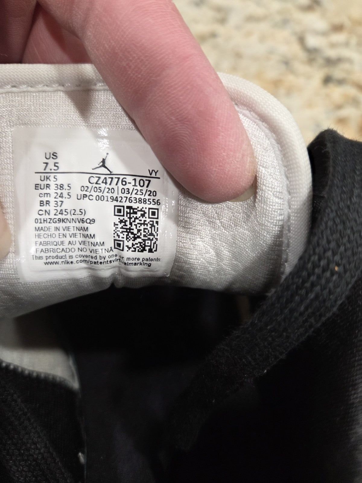 Size 7.5 - Air Jordan 1 Low Laser Orange W4