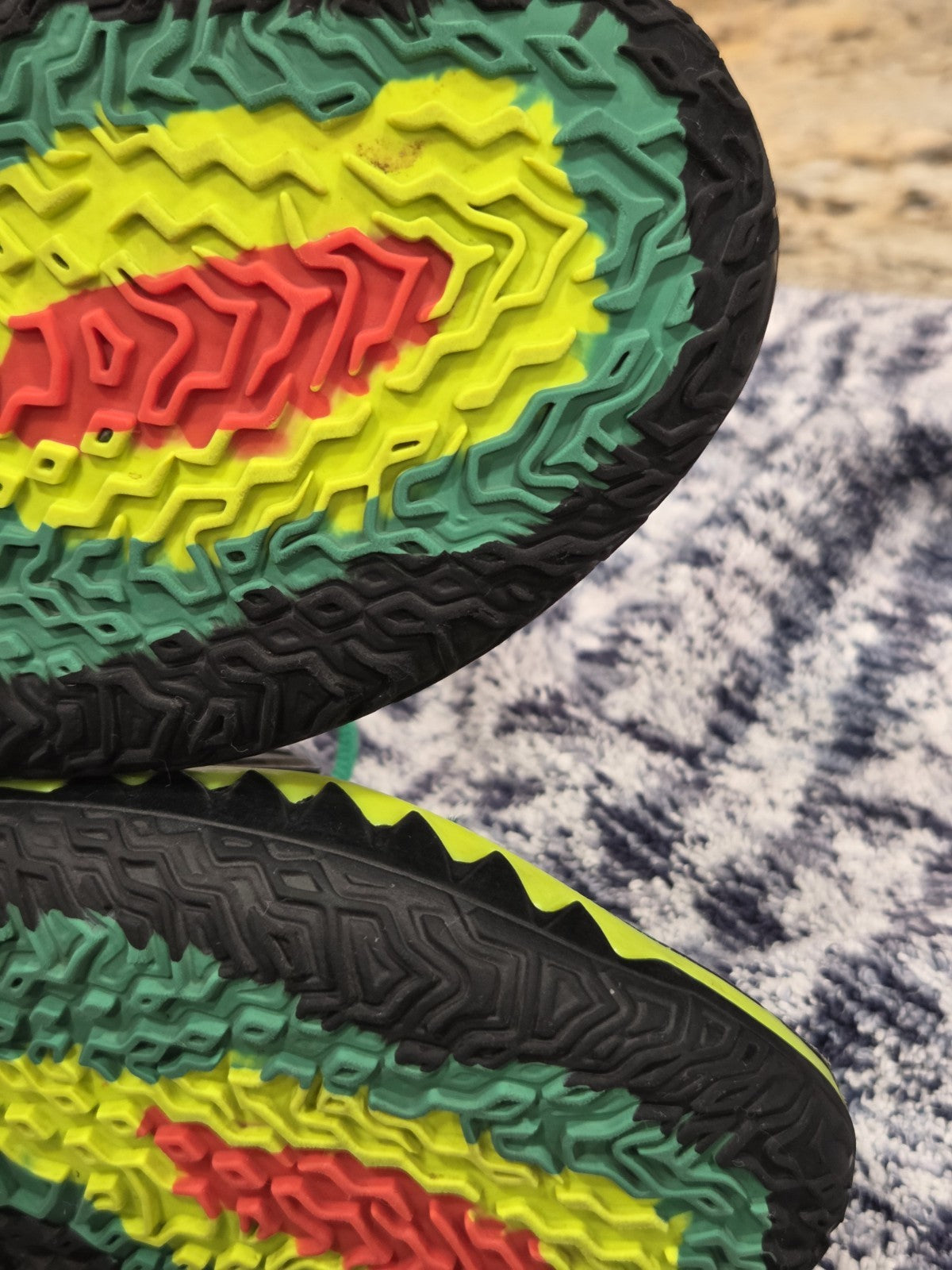 Nike Kyrie 7 Ky-D Weatherman Mens Sneaker Size 4 CQ9326-3009