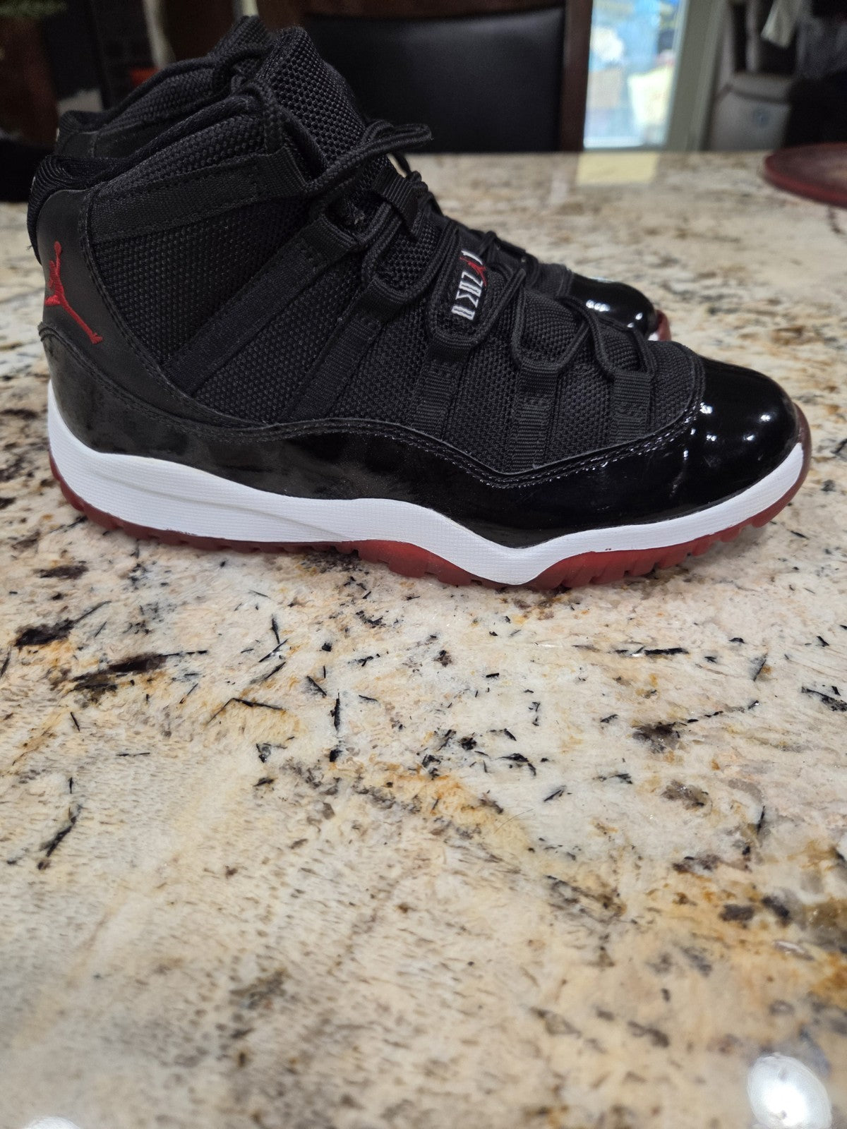 Kids NIKE JORDAN 11 RETRO BRED (PS) BLACK-RED SZ 3Y [378039-010] 2