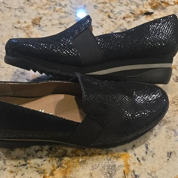 Bettye Muller Black Leather Loafers Classic low Wedges Women's Size 6.55