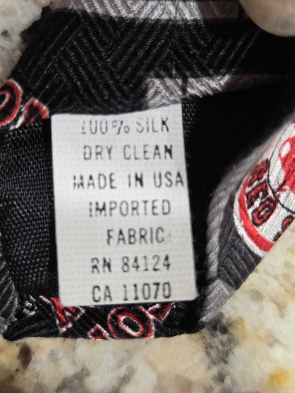 Vintage 1989 Boston Red Sox Ralph Marlin Tie 100% Silk 57 In X 3.37 In3