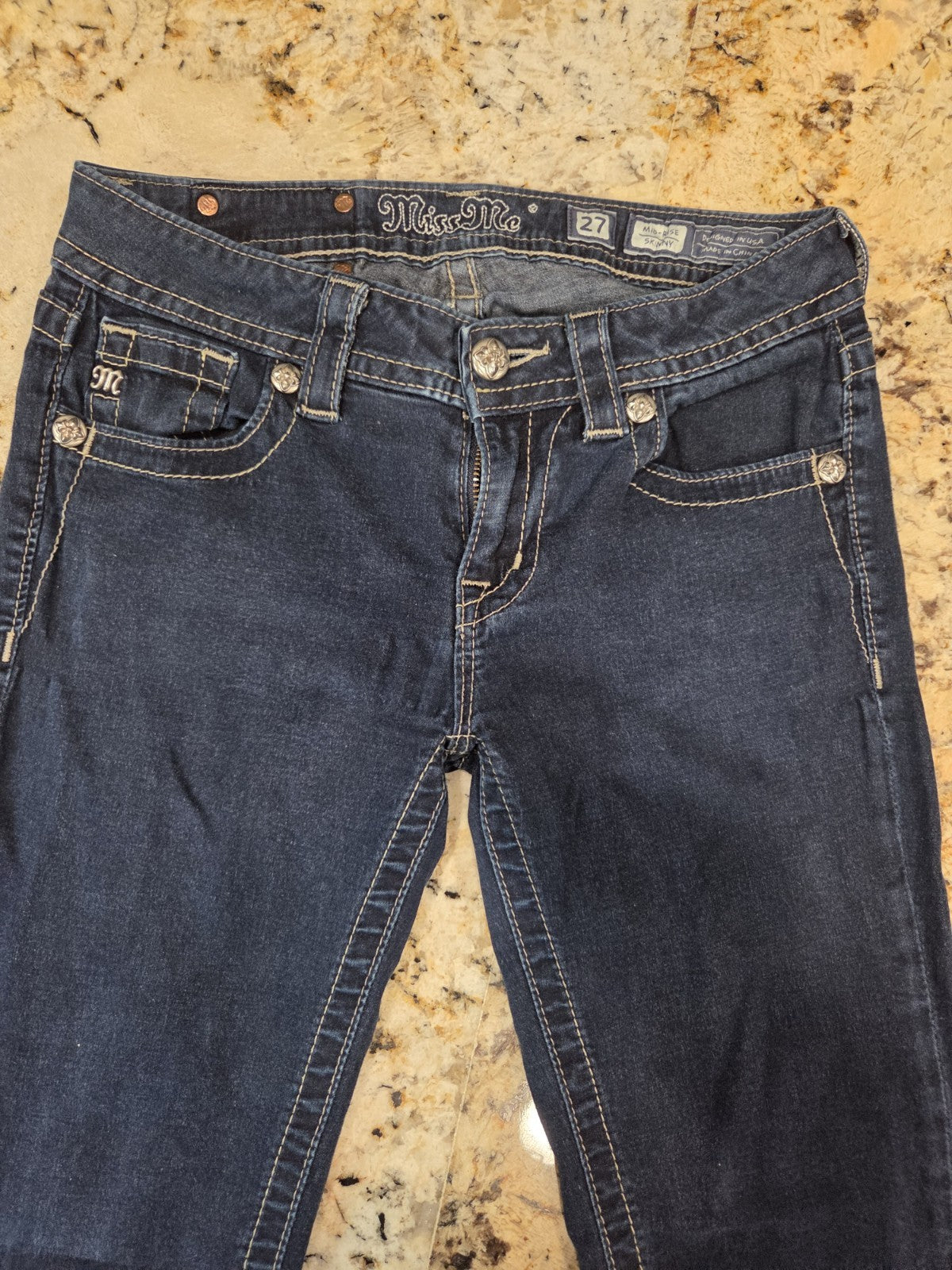Miss Me Women's Jeans/Capris Size 27 Inseam Measures 27.51