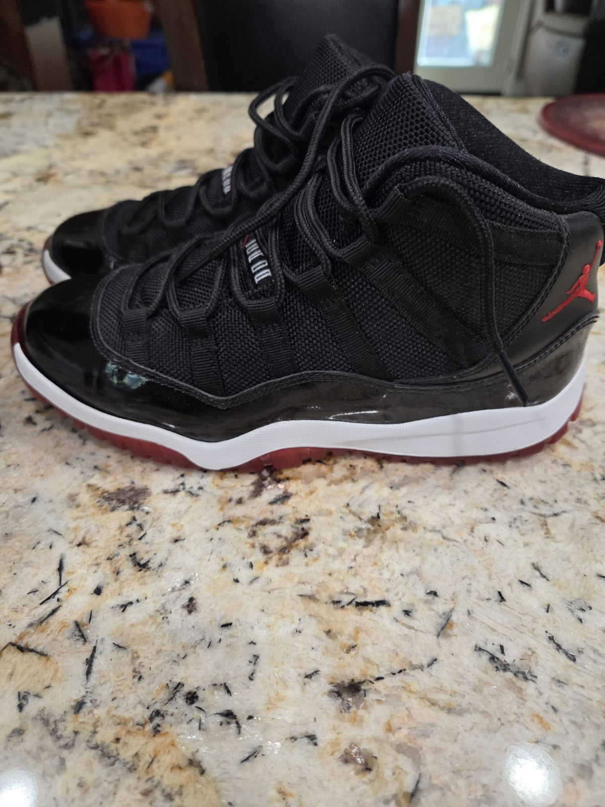 Kids NIKE JORDAN 11 RETRO BRED (PS) BLACK-RED SZ 3Y [378039-010] 4