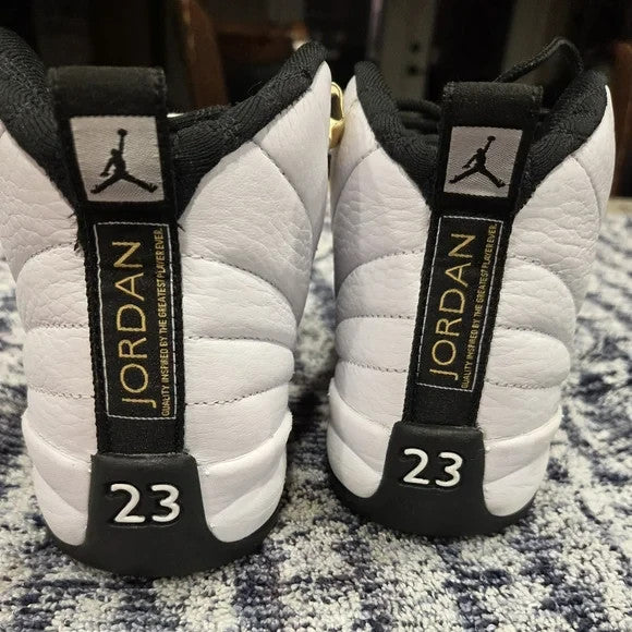 Youth Nike Air Jordan 12 Retro Taxi Royalty Size 4.5Y 153265-1702