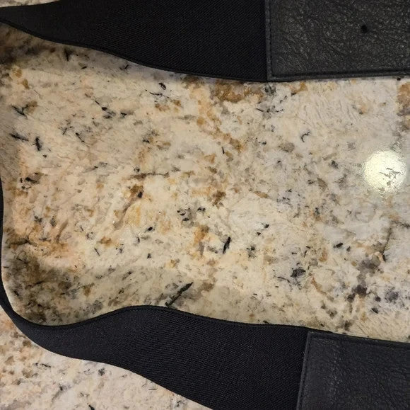 Vince Camuto Black Belt with Silver Tone Buckle Size M/L2