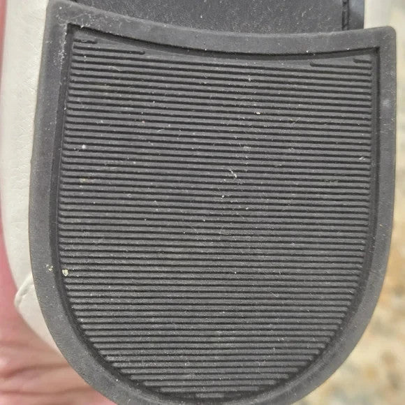 NWOT Tommy Hilfiger Creme Colored Flats with Gold & White Tone Logo Size 84