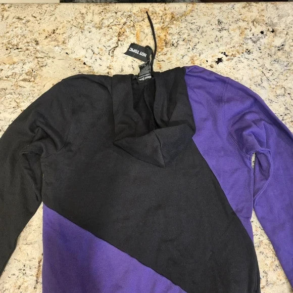 NWT Hot Topic Exclusive Ghost Face Size Medium2