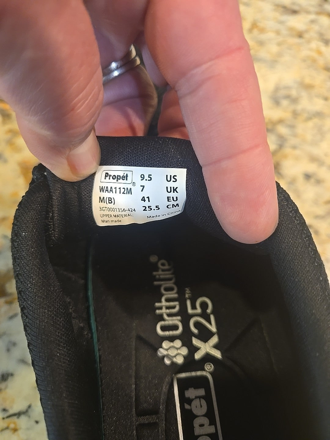 NEW Propet Women's Black Knit Mesh Athletic Sneakers Size 9.5 2