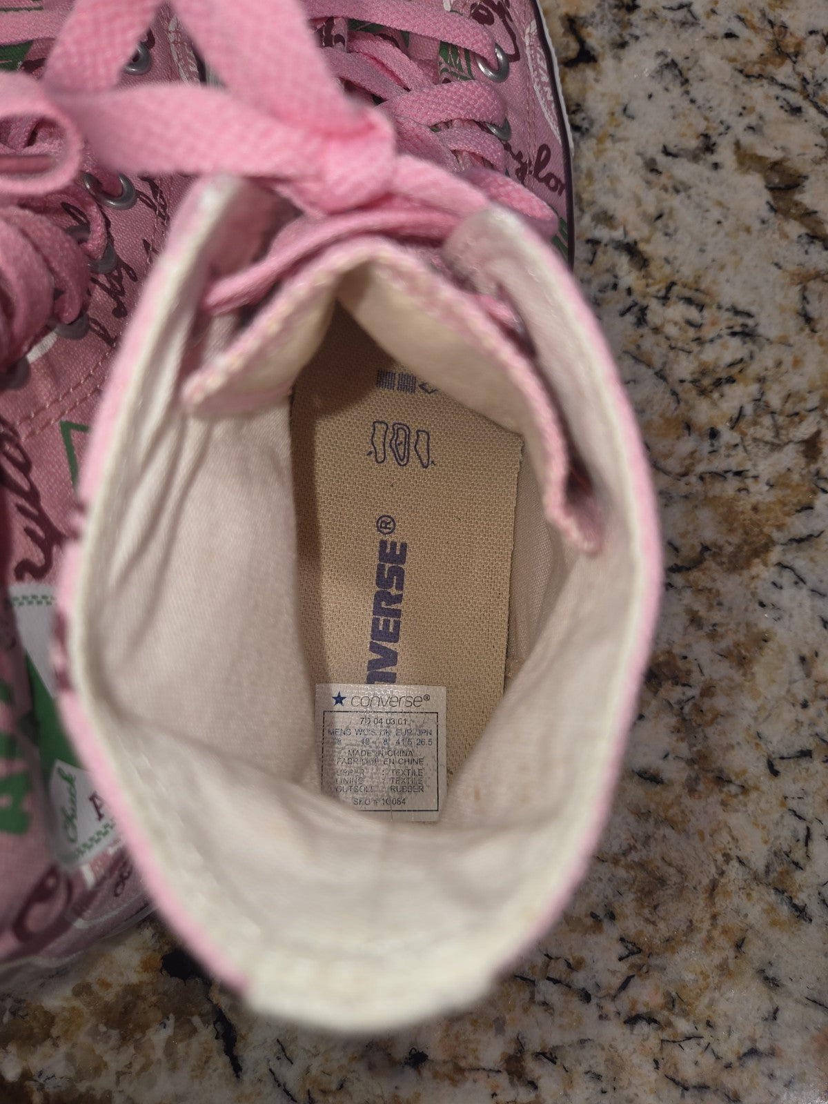 NWOB Converse Allstar High Top with Repeated Logo Men's Size 8 Women's Size 10 3