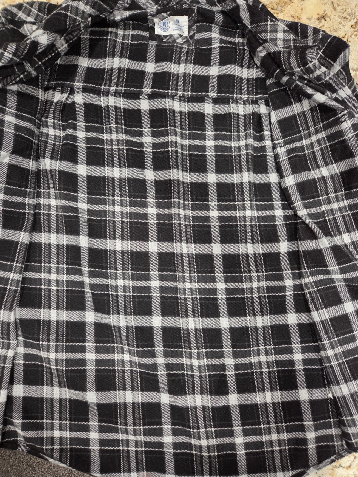 NWOT Hurley Flannel Men's Size XL Blk/Grey Plaid3