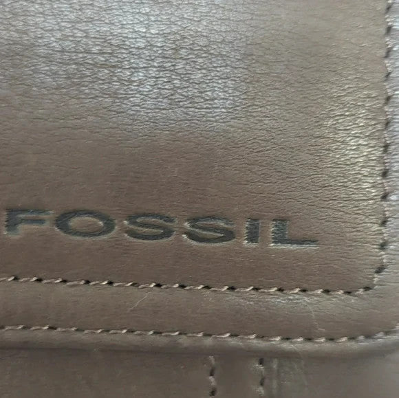 NWOT Brown leather Fossil Crossbody Bag1