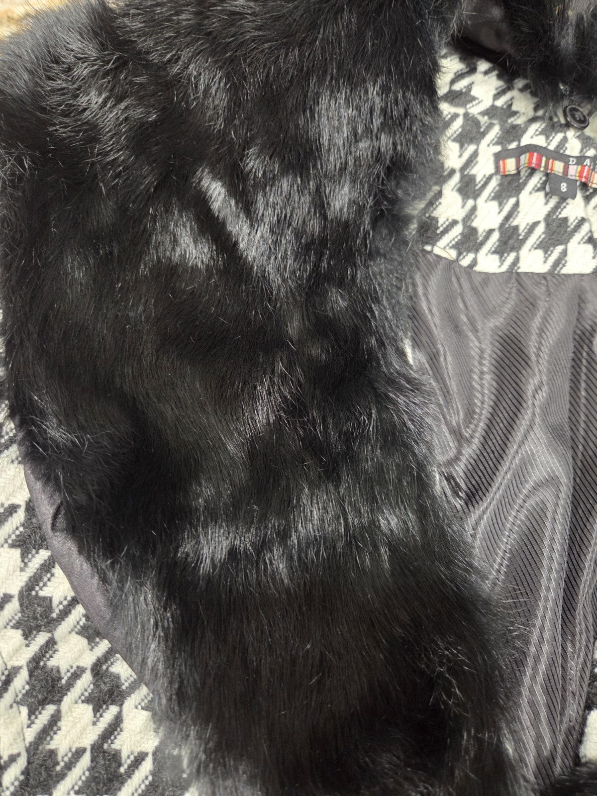 Dalia Black And White Pea Coat With Removable Faux Fur Collar Size 83