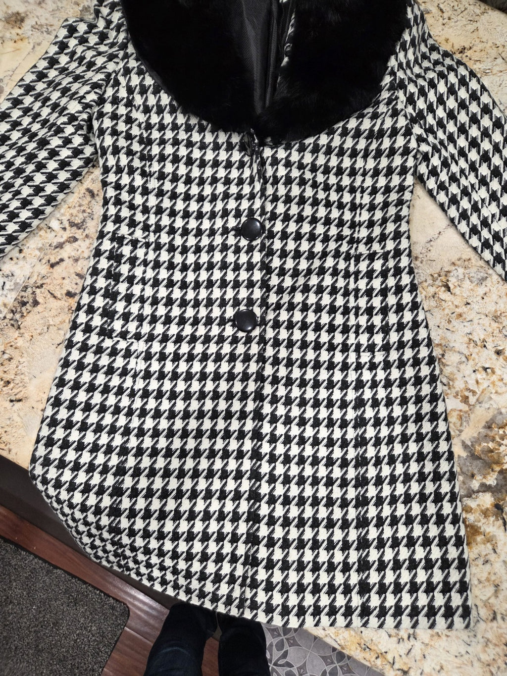 Dalia Black And White Pea Coat With Removable Faux Fur Collar Size 81