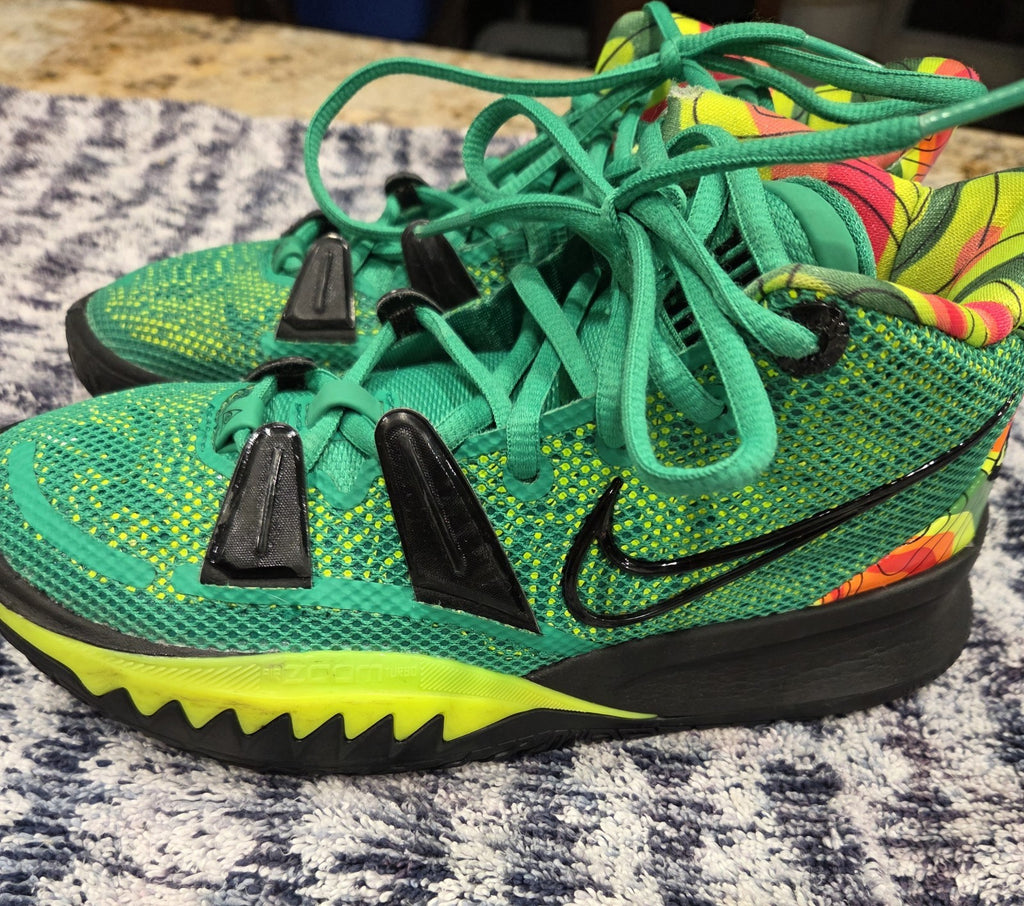 Nike Kyrie 7 Ky-D Weatherman Mens Sneaker Size 4 CQ9326-3000